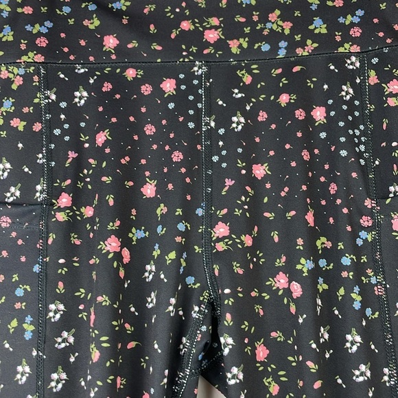 NWT Aeropostale Flex High Rise Ankle Legging SZ M Booty Enchancing Floral - Picture 5 of 11